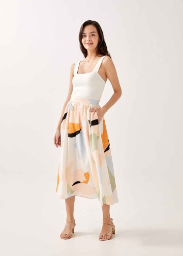 Gracen Ruched Flare Midi Skirt in Alluring Bloom